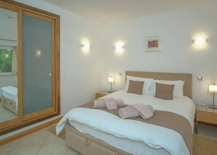 Casa Monte Cristo Apartments - Lemon